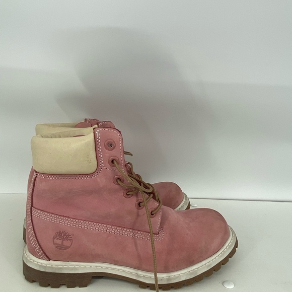 Timberland Pink Boots with Cream Collar - Picture 1 of 5